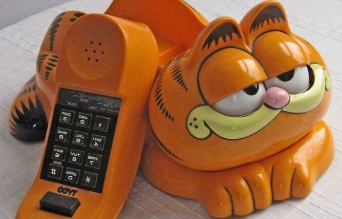 Wait Till You See These Wild Tech Gadgets From the 80s!
