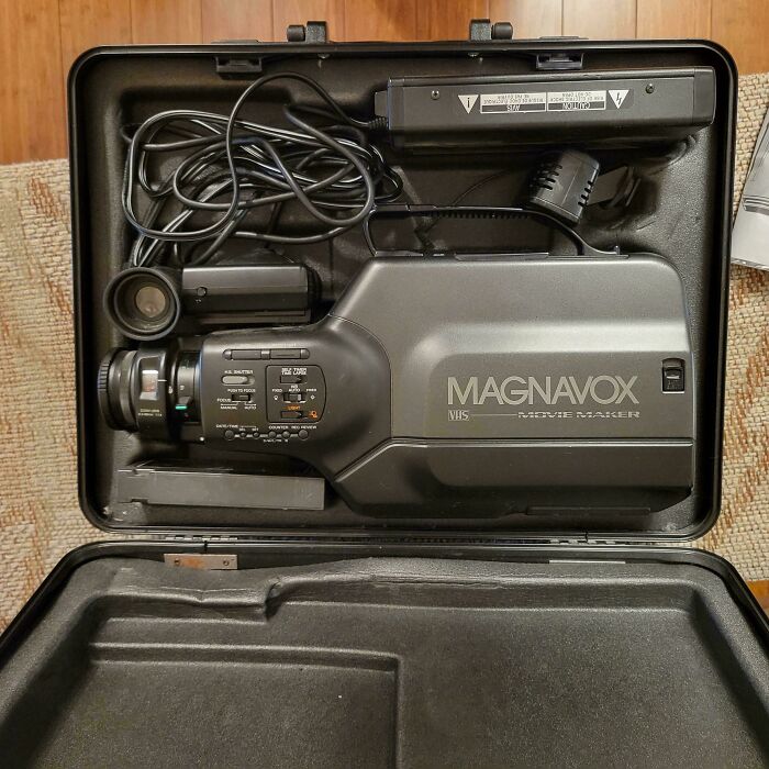 Wait Till You See These Wild Tech Gadgets From the 80s!