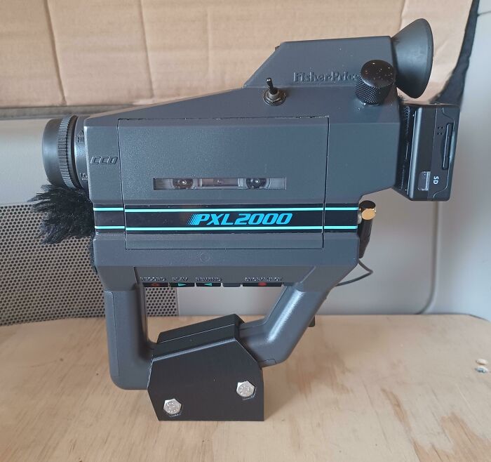 Wait Till You See These Wild Tech Gadgets From the 80s!