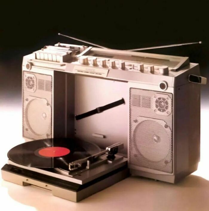 Wait Till You See These Wild Tech Gadgets From the 80s!