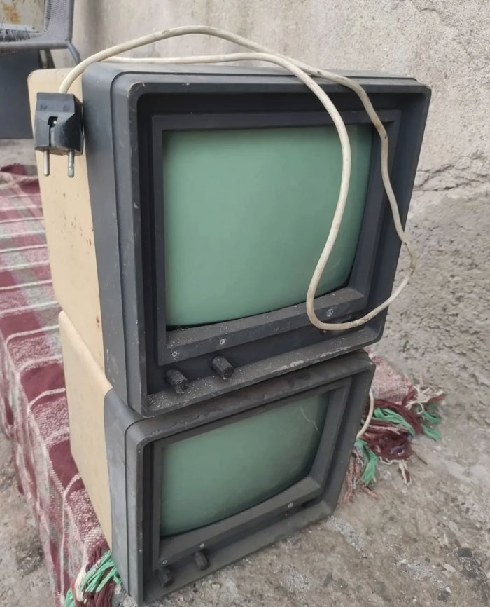 Wait Till You See These Wild Tech Gadgets From the 80s!