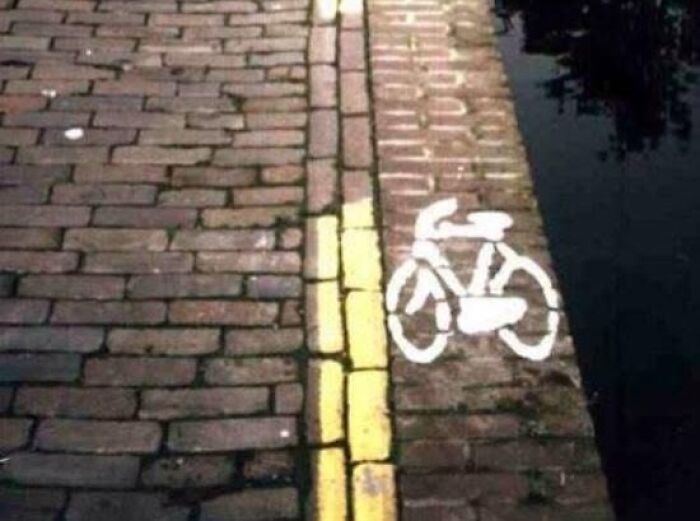 Oops, You Had ONE Job! 51 Hilarious Fails That’ll Make You LOL