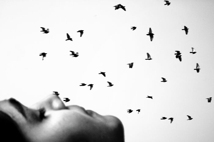 Check Out These Black & White Snaps That Totally Nail Life's Real Moments (66 Pics!)