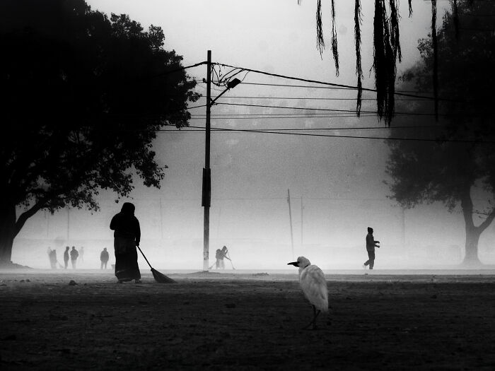 Check Out These Black & White Snaps That Totally Nail Life's Real Moments (66 Pics!)