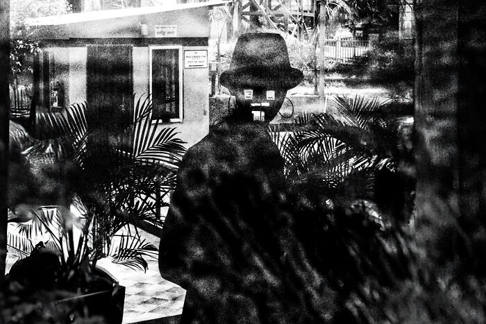 Check Out These Black & White Snaps That Totally Nail Life's Real Moments (66 Pics!)