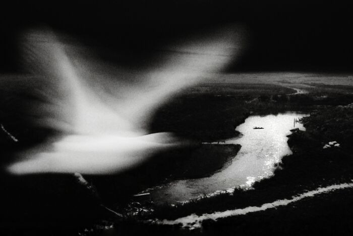 Check Out These Black & White Snaps That Totally Nail Life's Real Moments (66 Pics!)