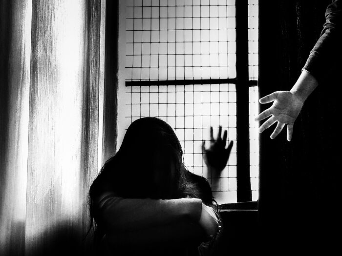Check Out These Black & White Snaps That Totally Nail Life's Real Moments (66 Pics!)