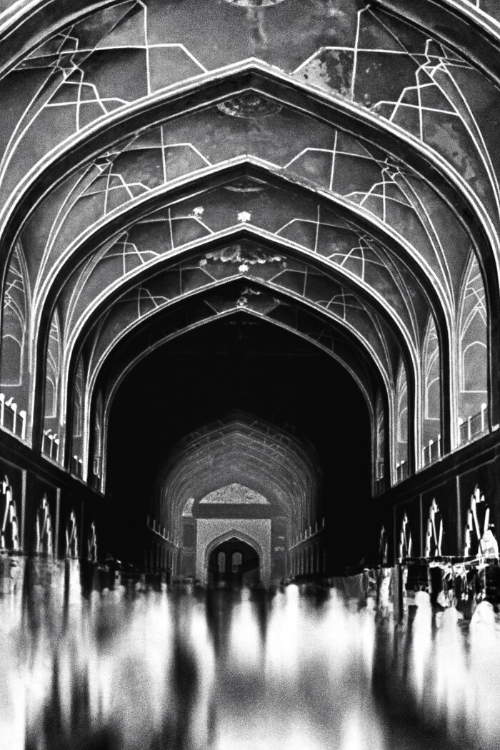 Check Out These Black & White Snaps That Totally Nail Life's Real Moments (66 Pics!)