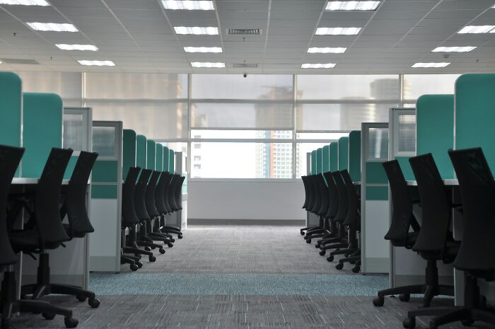 Wait, They Really Made A Rule About That?! 31 Workplace Rules Born From Pure Madness