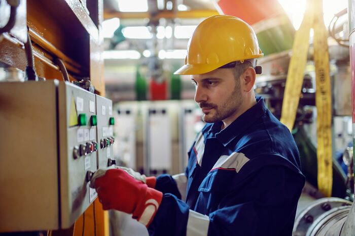 Wait, They Really Made A Rule About That?! 31 Workplace Rules Born From Pure Madness