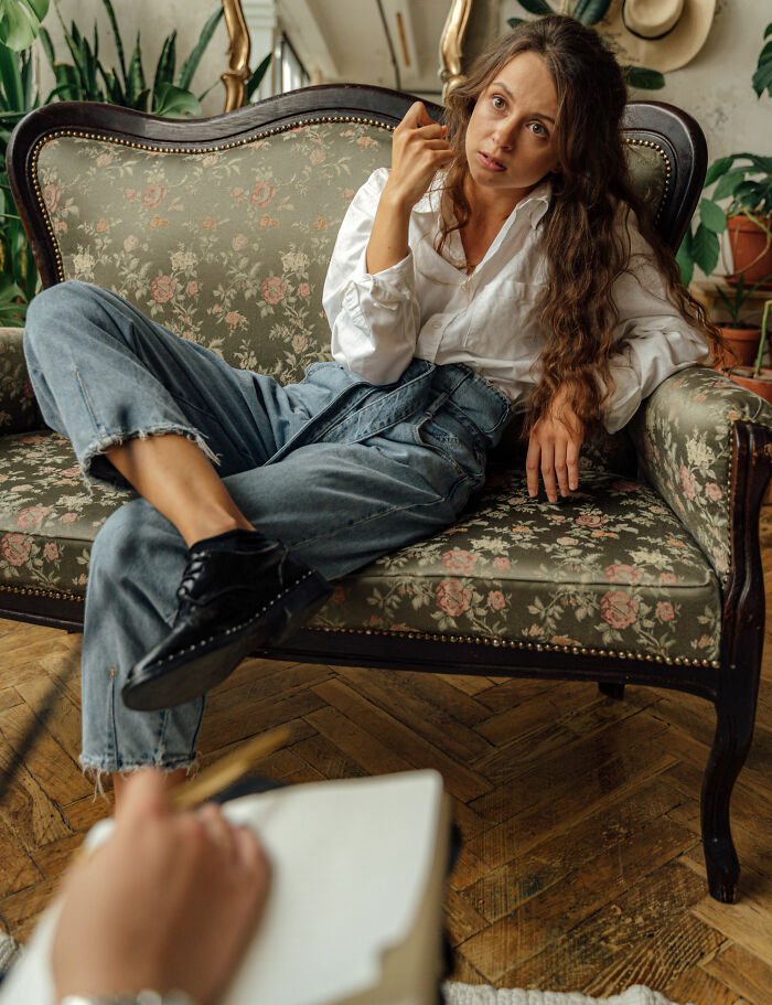 Therapists Spill: The Wild Moments They Knew Someone Was a Full-Blown Sociopath