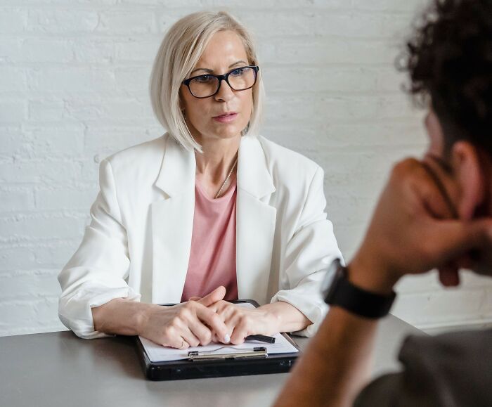 Therapists Spill: The Wild Moments They Knew Someone Was a Full-Blown Sociopath