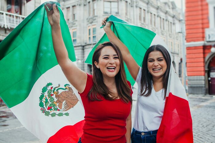 Mexico: Light Skin Main Characters?