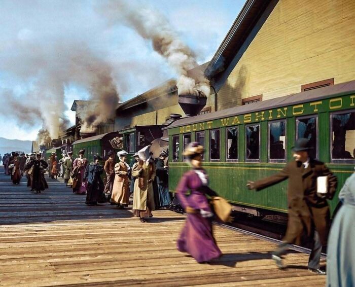 Whoa, They Added Color to These Old Photos and It’s Wild!