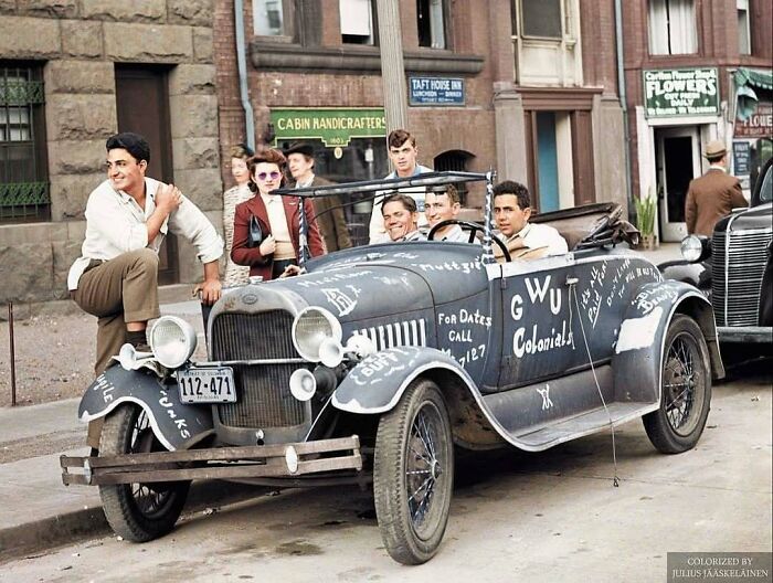 Whoa, They Added Color to These Old Photos and It’s Wild!