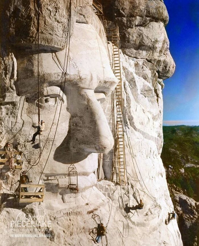 Whoa, They Added Color to These Old Photos and It’s Wild!