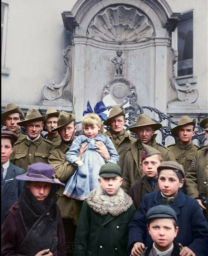 Whoa, They Added Color to These Old Photos and It’s Wild!