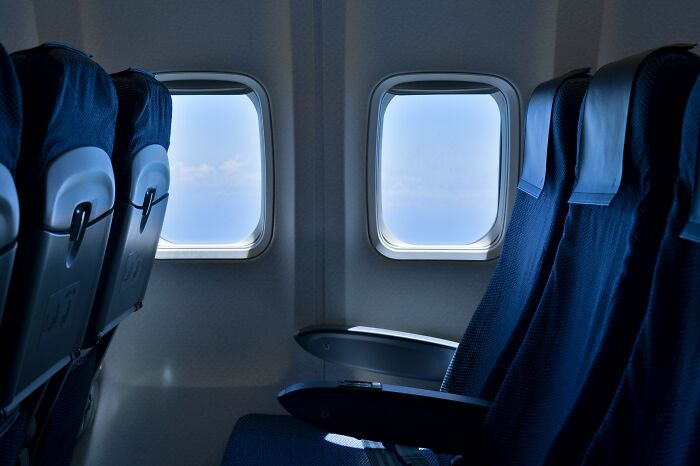 Wait, People Shared Their WORST Airplane Seatmates (And OMG, The Stories!)