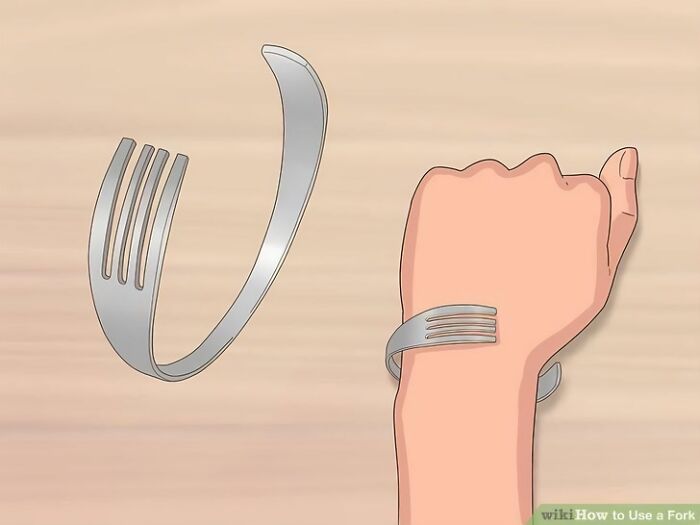 How To Use A Fork (Apparently People Need This)
