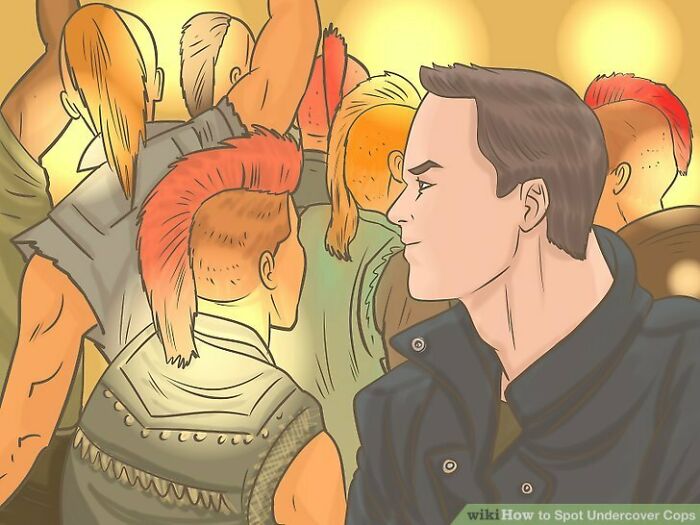 How To Spot Undercover Cops (Stay Sharp)