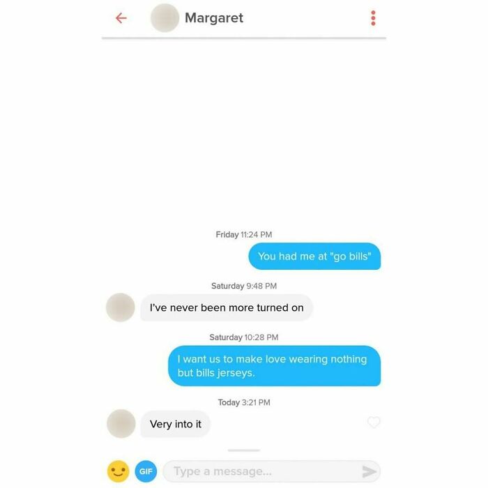 Let's Dive Into 49 Dating Texts That Are So Cringe, They're Actually Hilarious