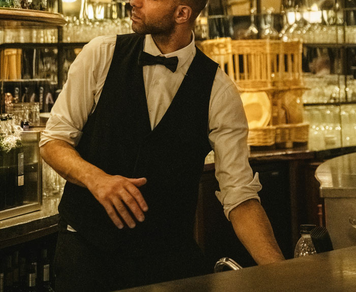 Two Girls Ask Bartender Where to Find Men (About Me)