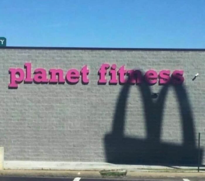 Wait, They Actually Took These Photos?! The Internet’s Weirdest Snapshots