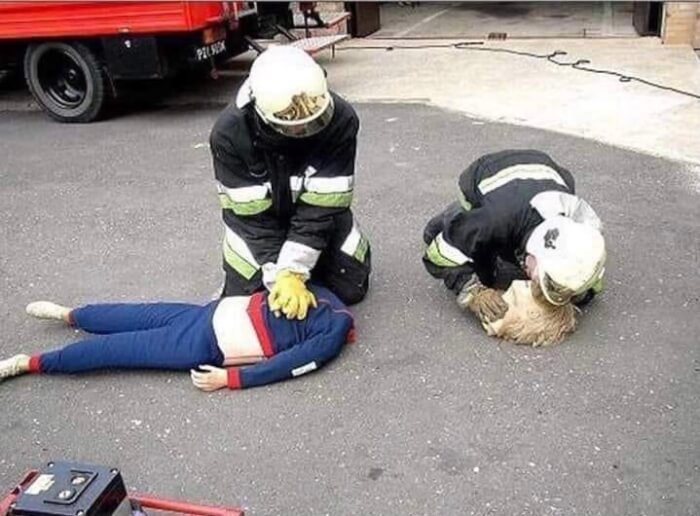 Wait, They Actually Took These Photos?! The Internet’s Weirdest Snapshots