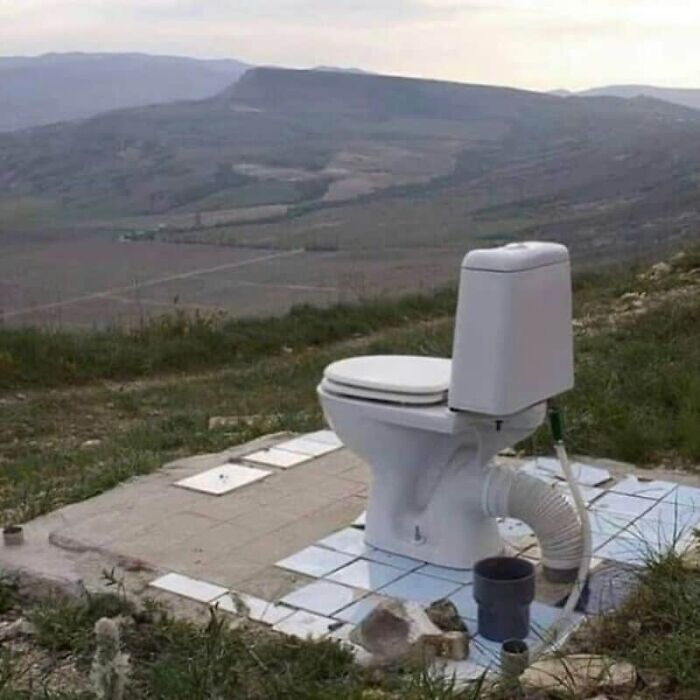 Wait, They Actually Took These Photos?! The Internet’s Weirdest Snapshots