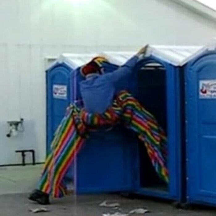 Wait, They Actually Took These Photos?! The Internet’s Weirdest Snapshots
