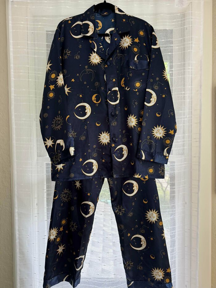 Check Out These Wild Thrift Store Finds That People Are Loving After Hours of Treasure Hunting