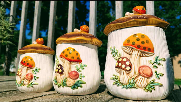 Check Out These Wild Thrift Store Finds That People Are Loving After Hours of Treasure Hunting