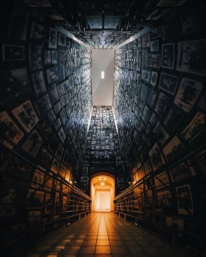 You Won't Believe How This Photographer Finds Perfect Symmetry Everywhere!