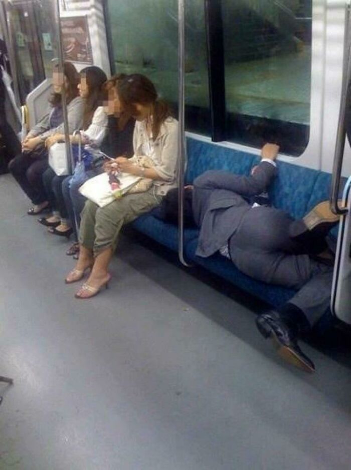 Who Says You Can’t Sleep Comfortably on the Subway?