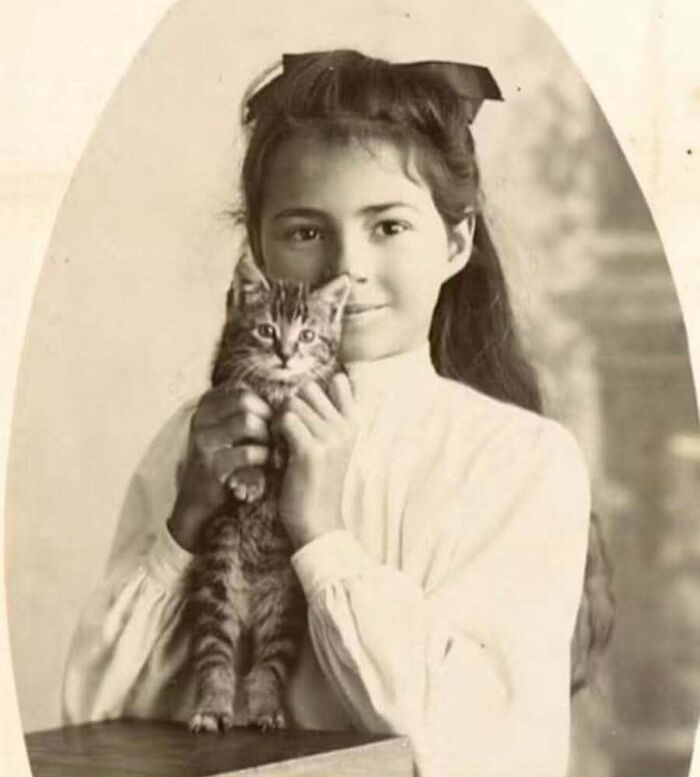 30 Vintage Cat Pics That Prove Cats Have Always Been Total Showstoppers