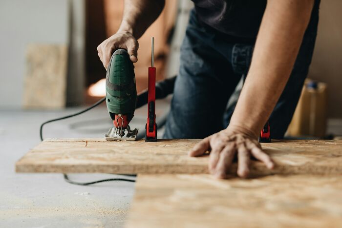Wait... These Wild Economy Signs Are Actually Happening? Here's What 80 Pros Noticed!