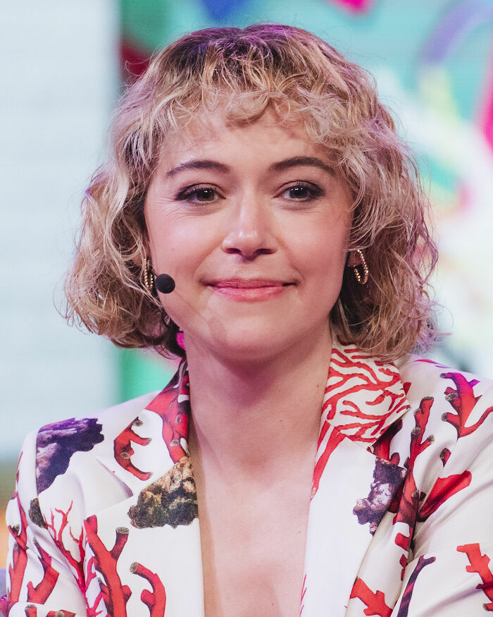 Shape-Shifting Star Tatiana Maslany, 41