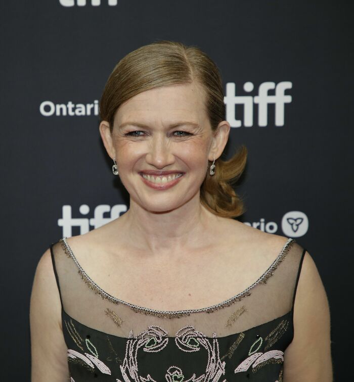 Intensity Queen Mireille Enos, 51