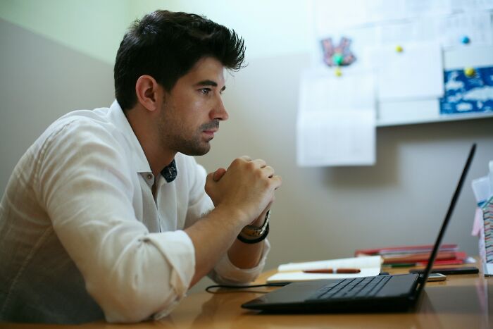 The Job Hunt Horror Stories That’ll Make You Go "Wait, What?"