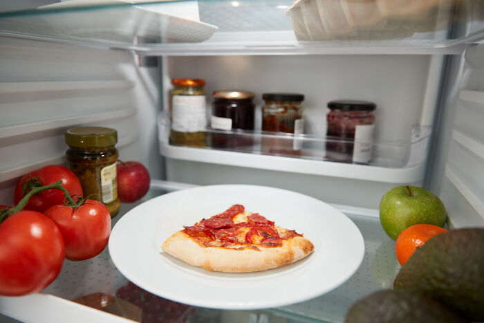 Wait, People Actually Charged Friends for Pizza?! The Wildest Cheap Moments Ever