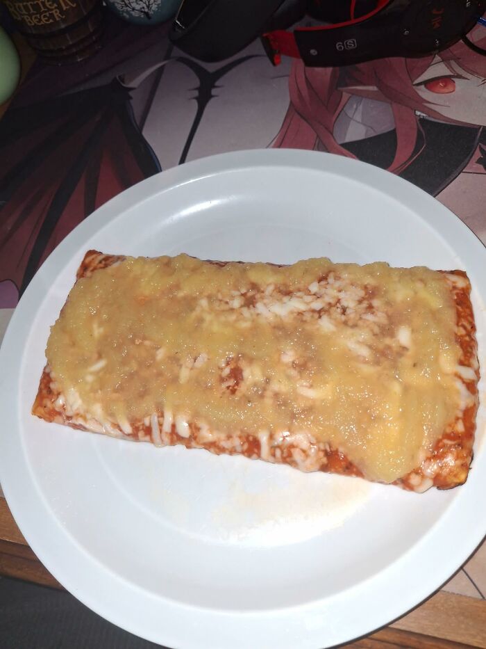 Applesauce Pizza: When Sweet Meets Savory on a Slice