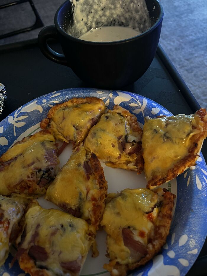 Pastrami Pizzas With Ranch: The Ranch Rises