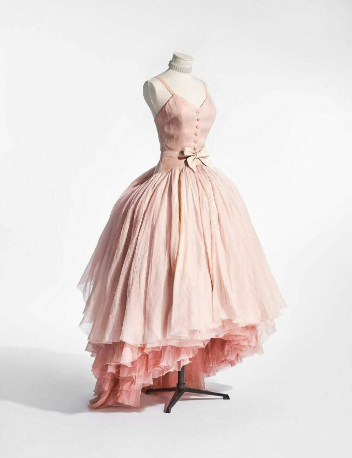 The "Flamant Rose" Dior Gown, 1948 — So Extra, So Fabulous