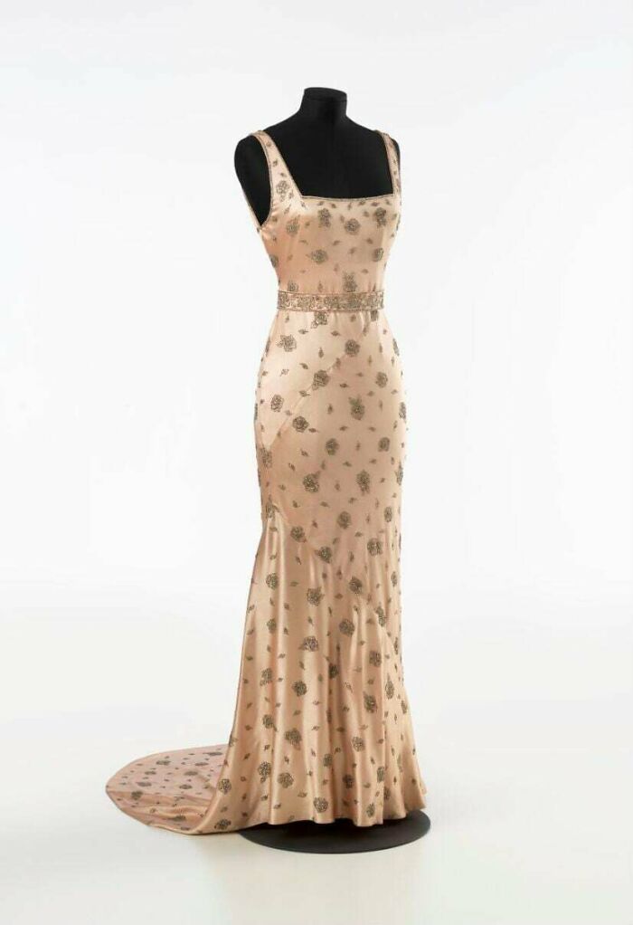 Queen Maud’s Stunning 1937 Gala Dress