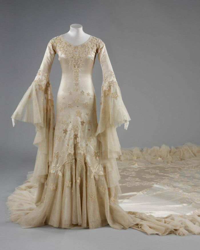 1933 Wedding Dress Of Margaret Whigham, Later Duchess Of Argyll, All Glass Beads & Tulle