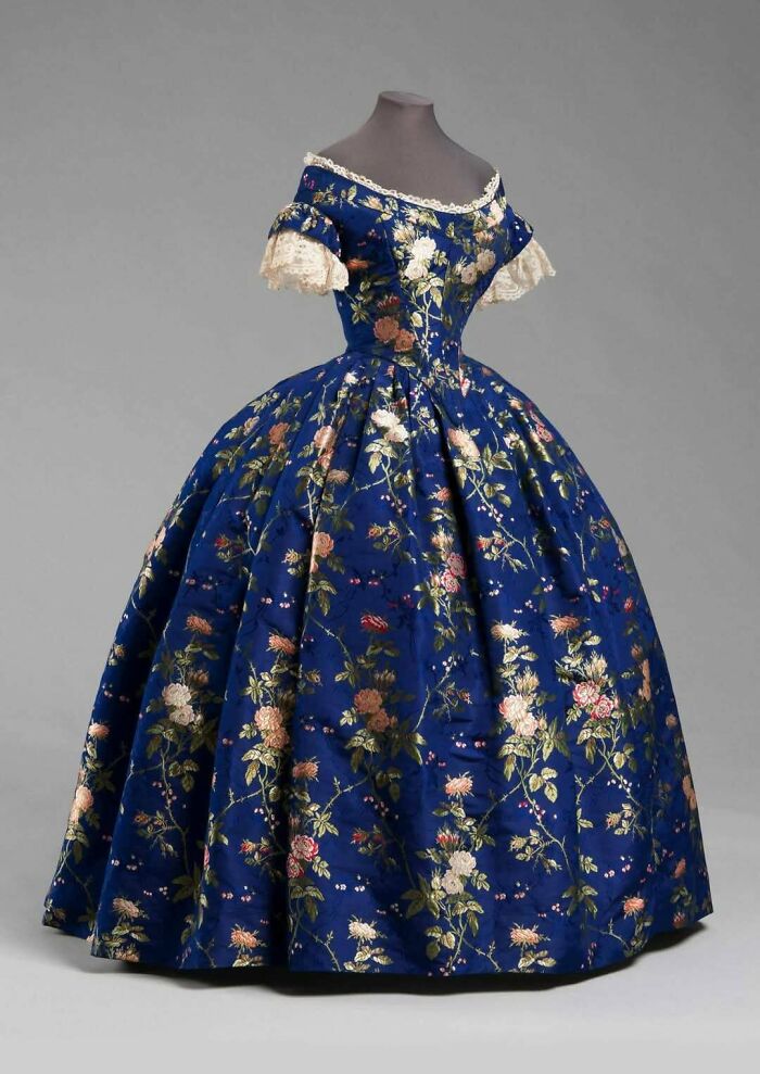 Vintage USA-Made Dress in Silk Brocade & Lace, Circa 1850