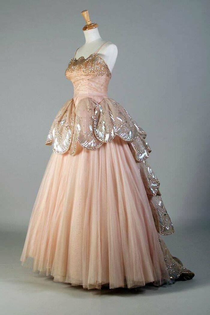 Christian Dior’s Famous "Venus" Gown From 1949-50