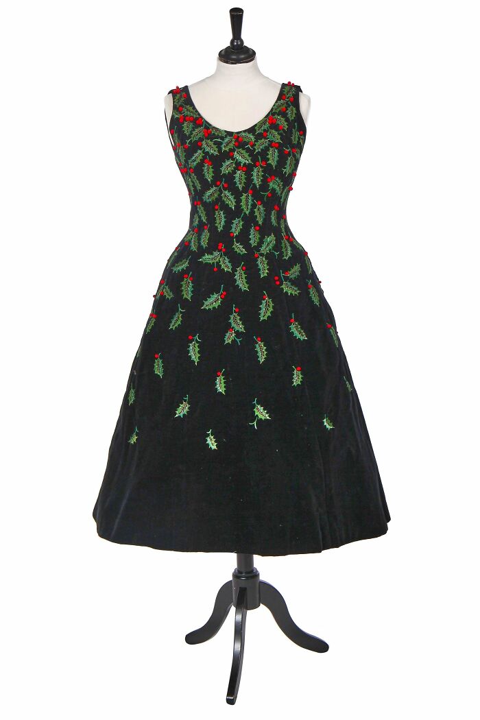 Pierre Balmain’s Black Velvet 'Holly' Dress, 1955
