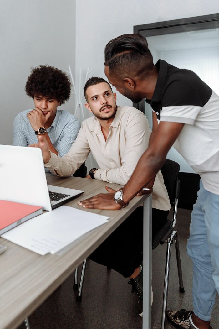 Wait, They Actually Said That at Work?! The Wildest Male Coworker Quotes Women Swear By