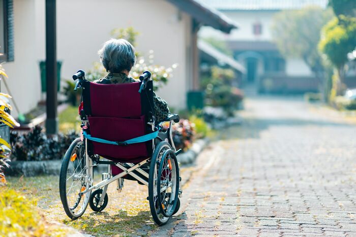 Medical Oops! 61 Crazy Medical Practices That Backfired Big Time